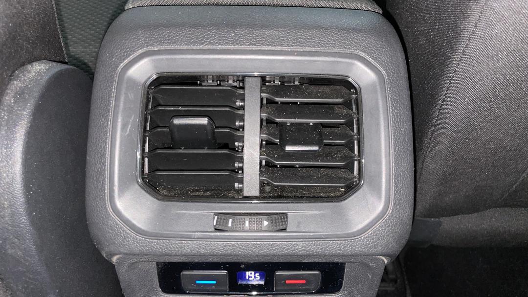 2019 Volkswagen Tiguan Allspace 110 Tsi Comfortline, Automatic, 83390 km, Rear A/C Vent