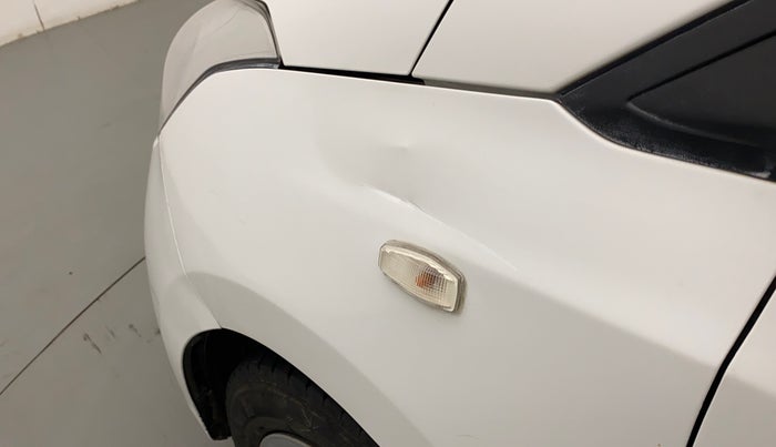 2018 Hyundai Grand i10 MAGNA U2 1.2 CRDI, Diesel, Manual, 1,13,084 km, Left fender - Slightly dented