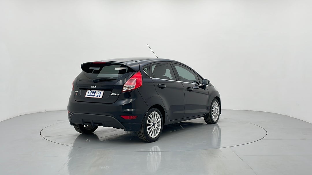 Right Back Diagonal (45- Degree) View