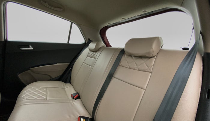 2016 Hyundai Grand i10 ASTA 1.2 (O) VTVT, Petrol, Manual, 21,643 km, Right Side Rear Door Cabin