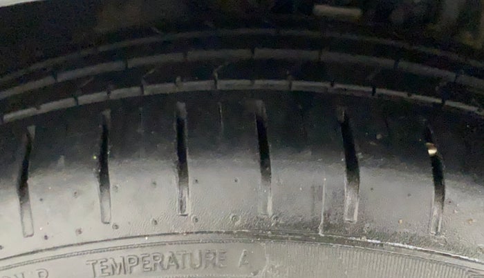 2018 Skoda Rapid STYLE 1.5 TDI AT, Diesel, Automatic, 73,603 km, Left Front Tyre Tread