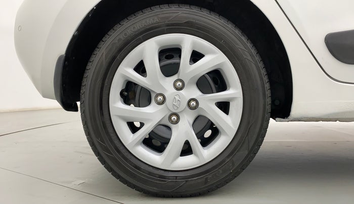 2017 Hyundai Grand i10 SPORTZ O 1.2, Petrol, Manual, 49,965 km, Right Rear Wheel