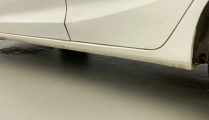 2015 Honda Jazz 1.2L I-VTEC SV, Petrol, Manual, 57,702 km, Left running board - Slight discoloration