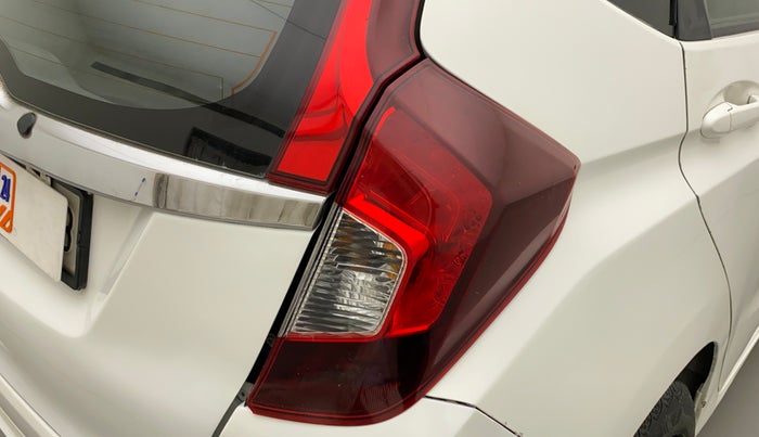 2015 Honda Jazz 1.2L I-VTEC SV, Petrol, Manual, 57,702 km, Right tail light - Minor damage