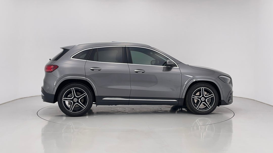 2024 Mercedes-benz GLA 250 4matic (mhev), Automatic, 9439 km, Right Side View