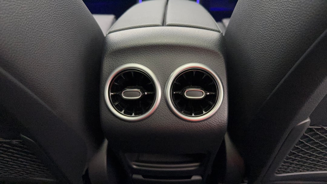 2024 Mercedes-benz GLA 250 4matic (mhev), Automatic, 9439 km, Rear A/C Vent