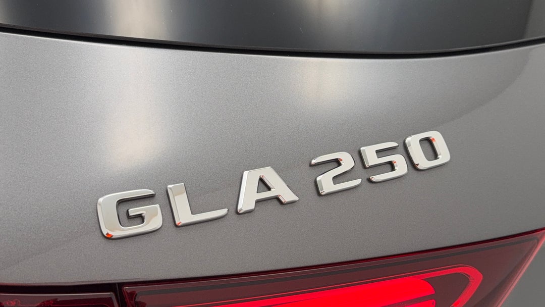 2024 Mercedes-benz GLA 250 4matic (mhev), Automatic, 9439 km, Badge (Boot Left Side)