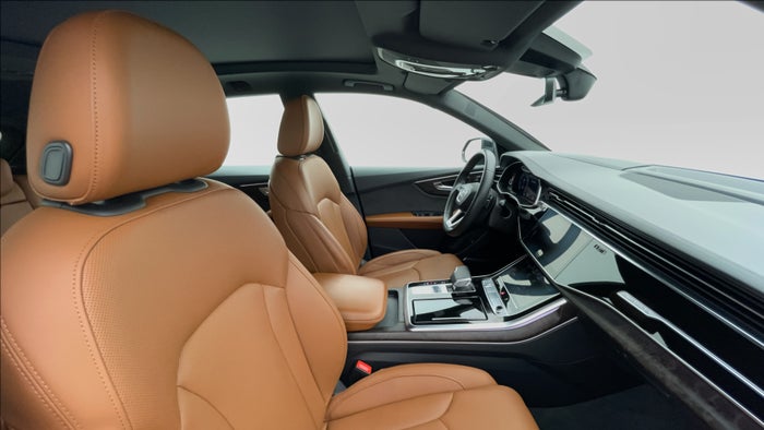 AUDI Q8-Right Side Front Door Cabin View