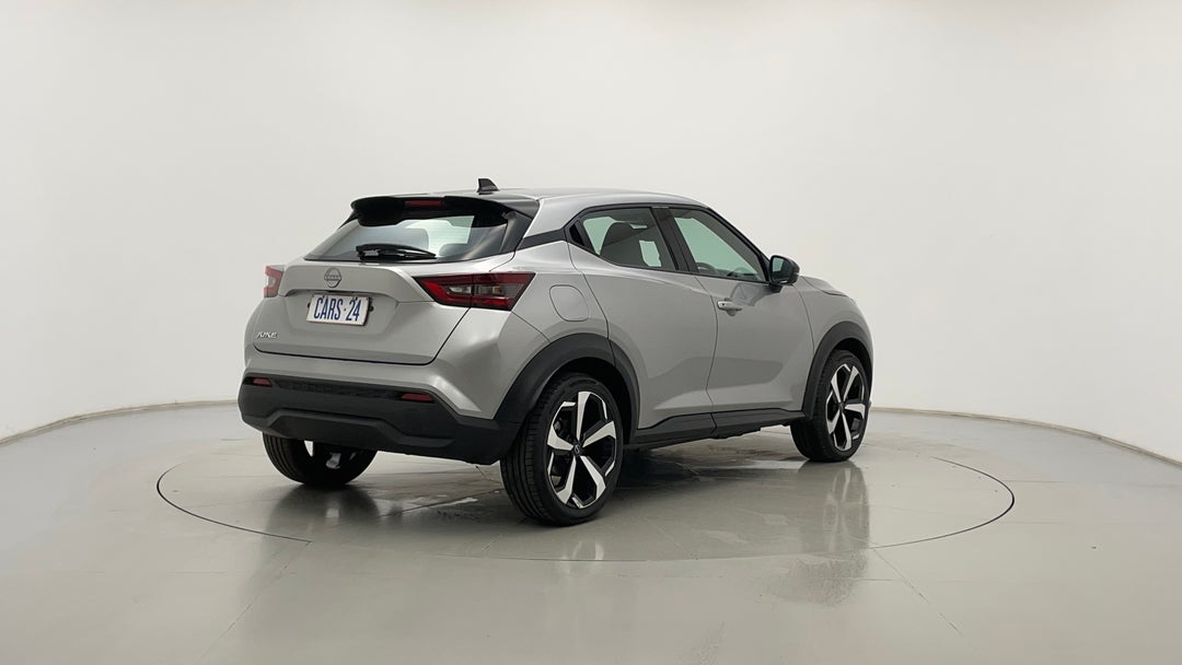 Right Back Diagonal (45- Degree) View