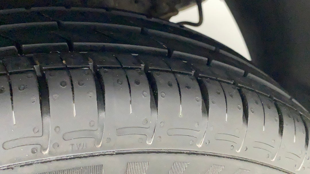 Left Rear Tyre Tread