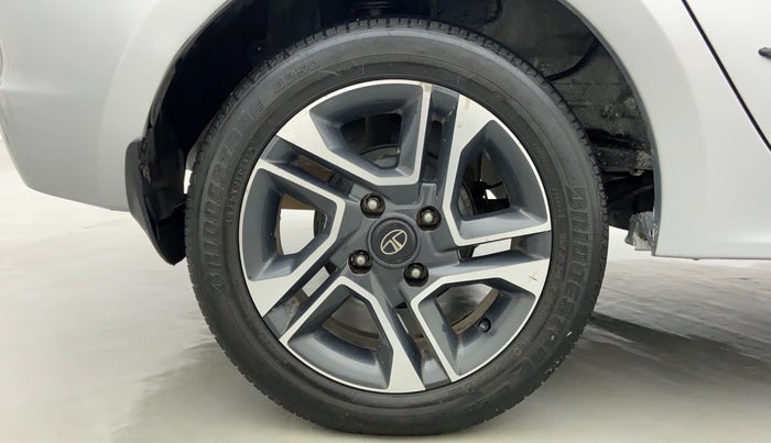 2017 Tata TIGOR XZ 1.2 REVOTRON OPT, Petrol, Manual, 52,604 km, Right Rear Wheel