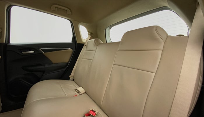 2018 Honda Jazz 1.2 V MT, Petrol, Manual, 54,834 km, Right Side Rear Door Cabin