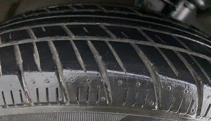 2012 Maruti A Star VXI ABS AT, Petrol, Automatic, 34,836 km, Right Rear Tyre Tread