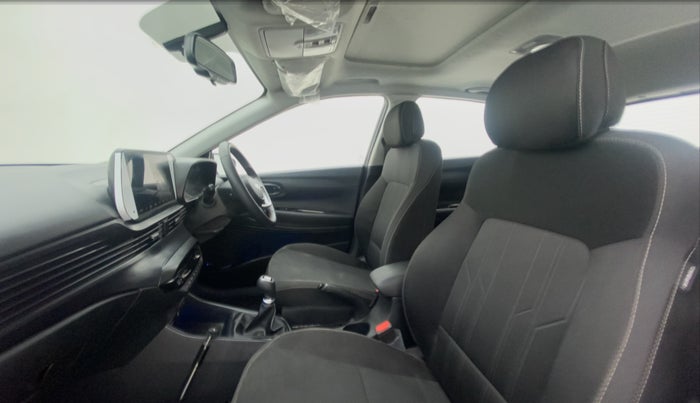 2021 Hyundai NEW I20 ASTA (O) 1.2 MT, Petrol, Manual, 2,966 km, Right Side Front Door Cabin