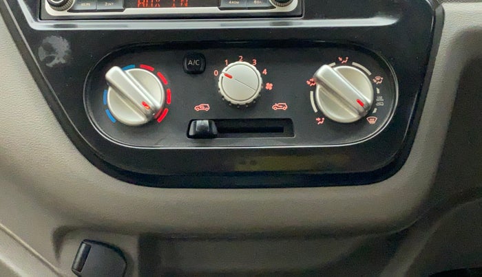 2017 Datsun Redi Go T (O), Petrol, Manual, 20,003 km, Dashboard - Air Re-circulation knob is not working