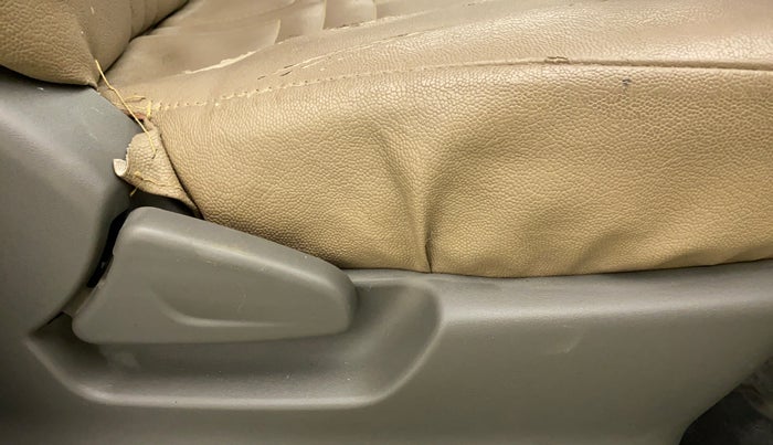 2017 Datsun Redi Go T (O), Petrol, Manual, 20,003 km, Driver Side Adjustment Panel