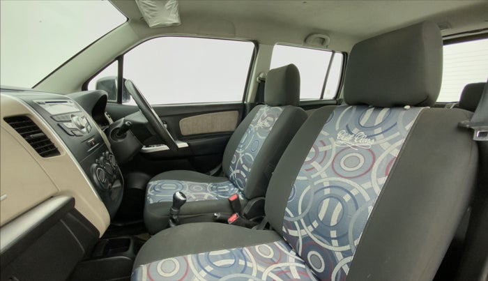 2015 Maruti Wagon R 1.0 VXI, Petrol, Manual, 29,801 km, Right Side Front Door Cabin