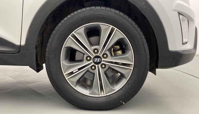 2017 Hyundai Creta 1.6 SX PLUS PETROL, Petrol, Manual, 30,798 km, Right Front Wheel