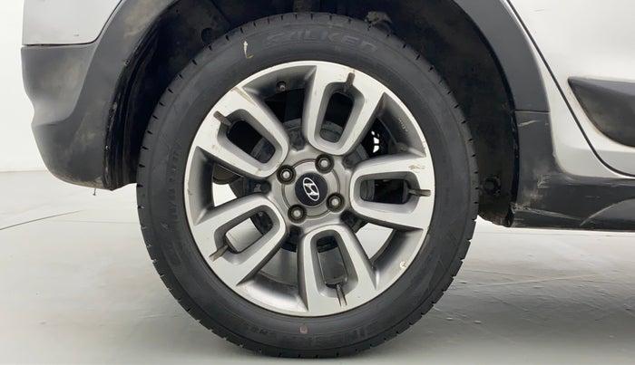 2015 Hyundai i20 Active 1.2 S, CNG, Manual, 94,805 km, Right Rear Wheel