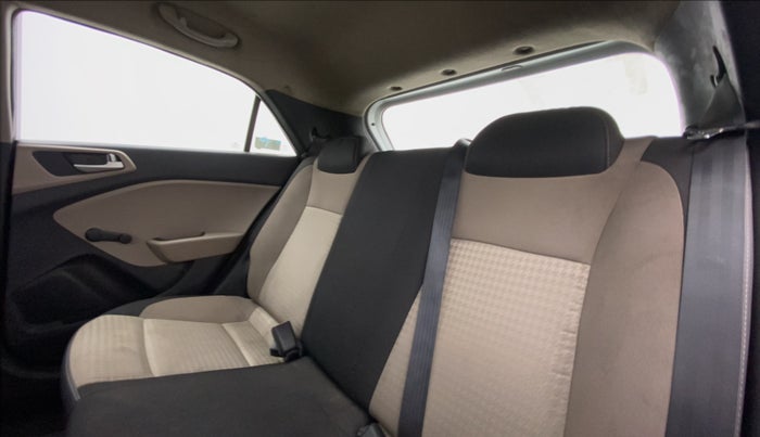 2019 Hyundai Elite i20 ERA 1.2, Petrol, Manual, 21,543 km, Right Side Rear Door Cabin