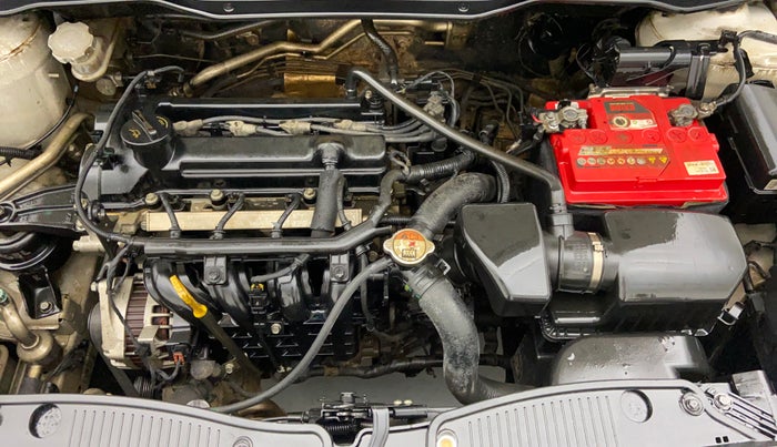 2014 Hyundai i20 SPORTZ 1.2 VTVT, Petrol, Manual, 89,326 km, Engine Bonet View