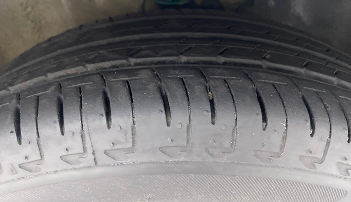 2019 Maruti IGNIS SIGMA 1.2, Petrol, Manual, 7,417 km, Right Front Tyre Tread