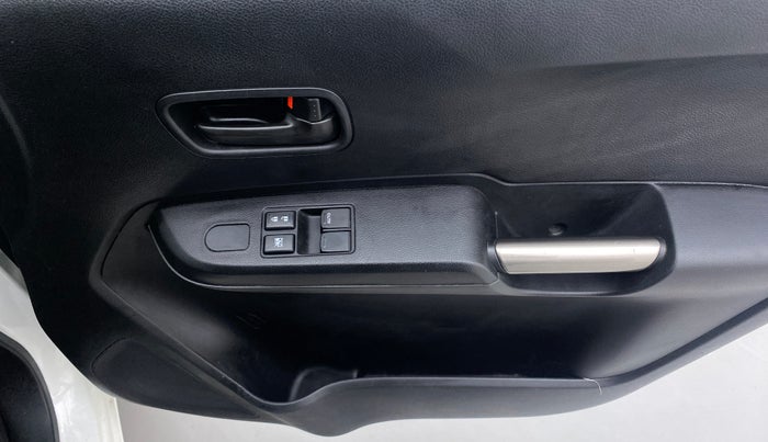 2019 Maruti IGNIS SIGMA 1.2, Petrol, Manual, 7,417 km, Driver Side Door Panels Control