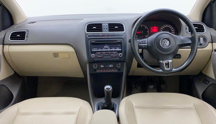 2012 Volkswagen Vento HIGHLINE DIESEL 1.6, Diesel, Manual, 1,37,114 km, Dashboard