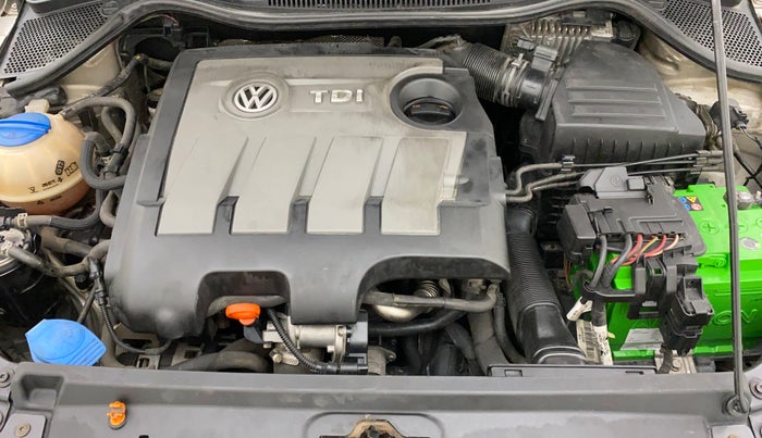 2012 Volkswagen Vento HIGHLINE DIESEL 1.6, Diesel, Manual, 1,37,114 km, Open Bonet