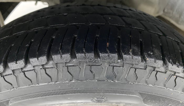 2018 Hyundai Eon ERA PLUS (O), Petrol, Manual, 58,233 km, Right Rear Tyre Tread