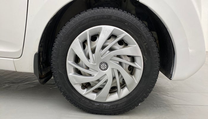2018 Hyundai Eon ERA PLUS (O), Petrol, Manual, 58,233 km, Right Front Wheel