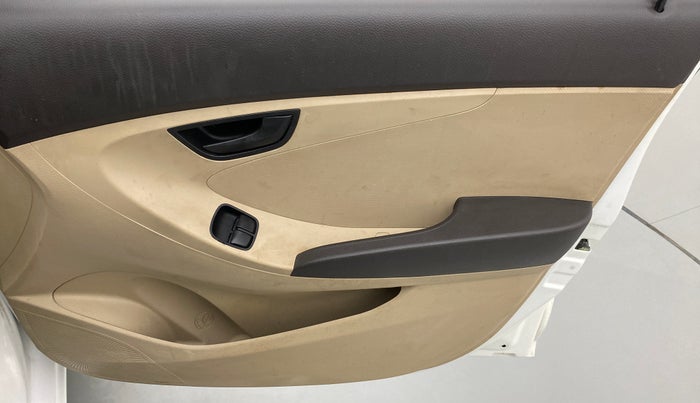 2018 Hyundai Eon ERA PLUS (O), Petrol, Manual, 58,233 km, Driver Side Door Panels Control