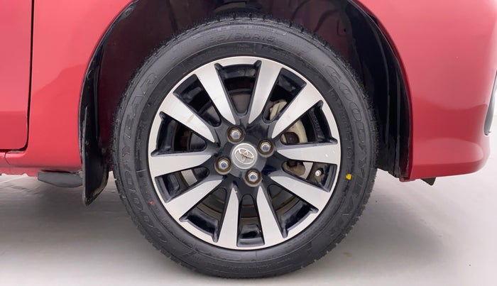 2018 Toyota Etios Liva V DUAL TONE, Petrol, Manual, 56,457 km, Right Front Wheel