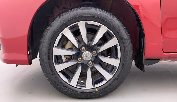 2018 Toyota Etios Liva V DUAL TONE, Petrol, Manual, 56,457 km, Left Front Wheel