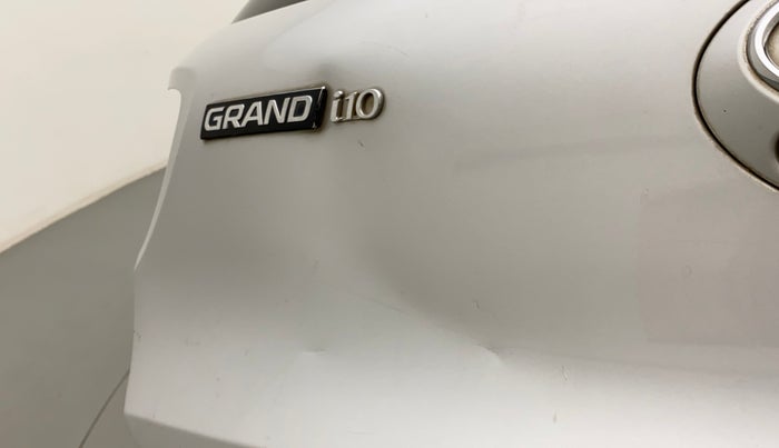 2017 Hyundai Grand i10 ASTA 1.2 KAPPA VTVT, Petrol, Manual, 71,994 km, Dicky (Boot door) - Slightly dented