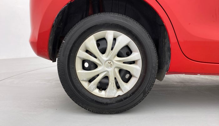 2019 Maruti Swift VXI D, Petrol, Manual, 46,468 km, Right Rear Wheel