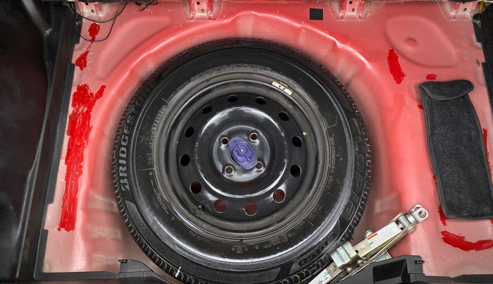2019 Maruti Swift VXI D, Petrol, Manual, 46,468 km, Spare Tyre