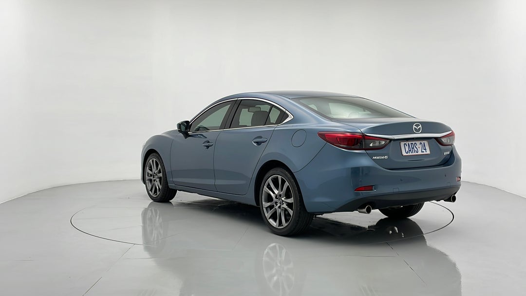 Left Back Diagonal (45- Degree) View