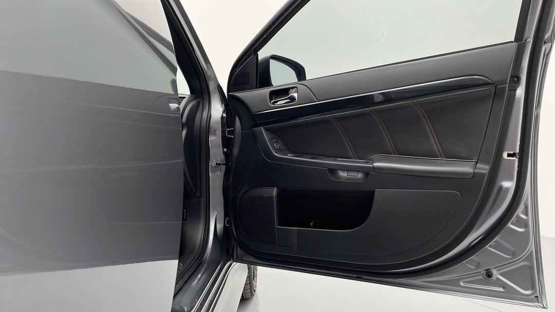 2017 Mitsubishi Lancer Black Edition (es), Automatic, 54900 km, Speaker View