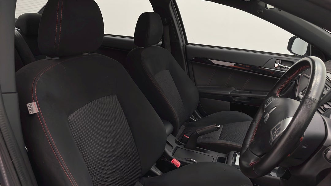 2017 Mitsubishi Lancer Black Edition (es), Automatic, 54900 km, Right Side Front Door Cabin View