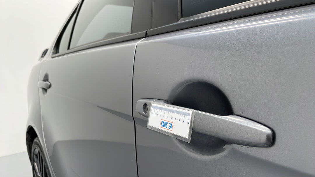 2017 Mitsubishi Lancer Black Edition (es), Automatic, 54900 km, Doors Front RHS Scratch