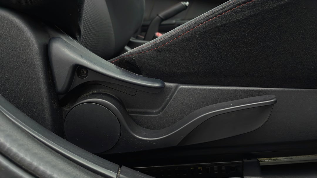 2017 Mitsubishi Lancer Black Edition (es), Automatic, 54900 km, Drivers Side Adjustment Panel