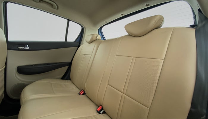 2012 Hyundai i20 SPORTZ 1.2 VTVT, Petrol, Manual, 87,972 km, Right Side Rear Door Cabin
