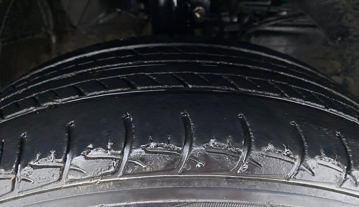 2017 Maruti Baleno DELTA 1.2 K12, Petrol, Manual, 49,676 km, Right Front Tyre Tread
