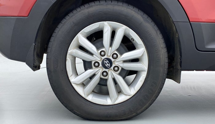 2016 Hyundai Creta 1.6 SX PLUS PETROL, Petrol, Manual, 46,122 km, Right Rear Wheel
