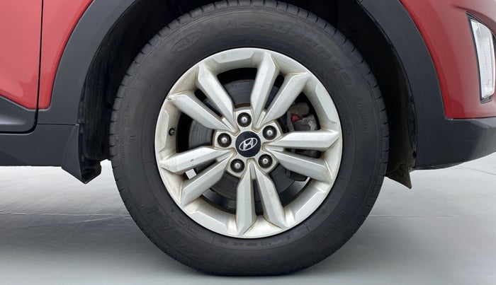 2016 Hyundai Creta 1.6 SX PLUS PETROL, Petrol, Manual, 46,122 km, Right Front Wheel