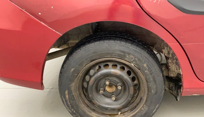 2018 Honda Amaze 1.5L I-DTEC S, Diesel, Manual, 1,16,404 km, Right quarter panel - Lining has minor damage