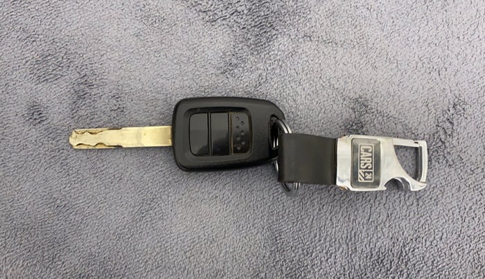 2018 Honda Amaze 1.5L I-DTEC S, Diesel, Manual, 1,16,404 km, Lock system - Dork lock functional only from remote key