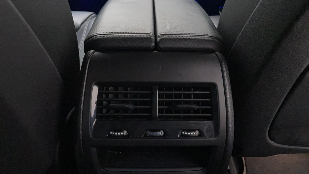 Rear A/C Vent