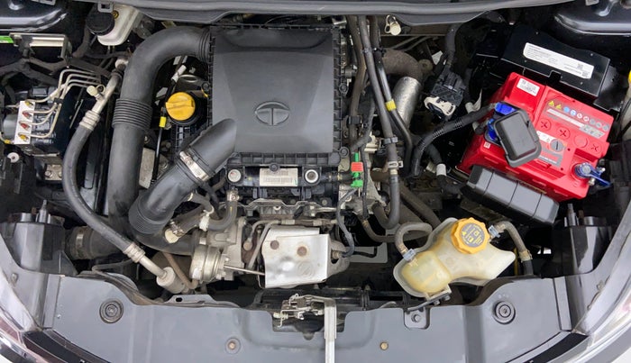 2018 Tata NEXON XE, Petrol, Manual, 31,104 km, Engine Bonet View